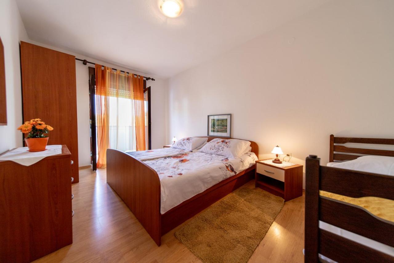 Apartmani Centar Palit Buitenkant foto