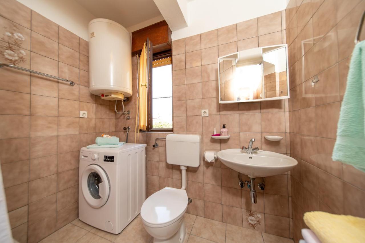 Apartmani Centar Palit Buitenkant foto