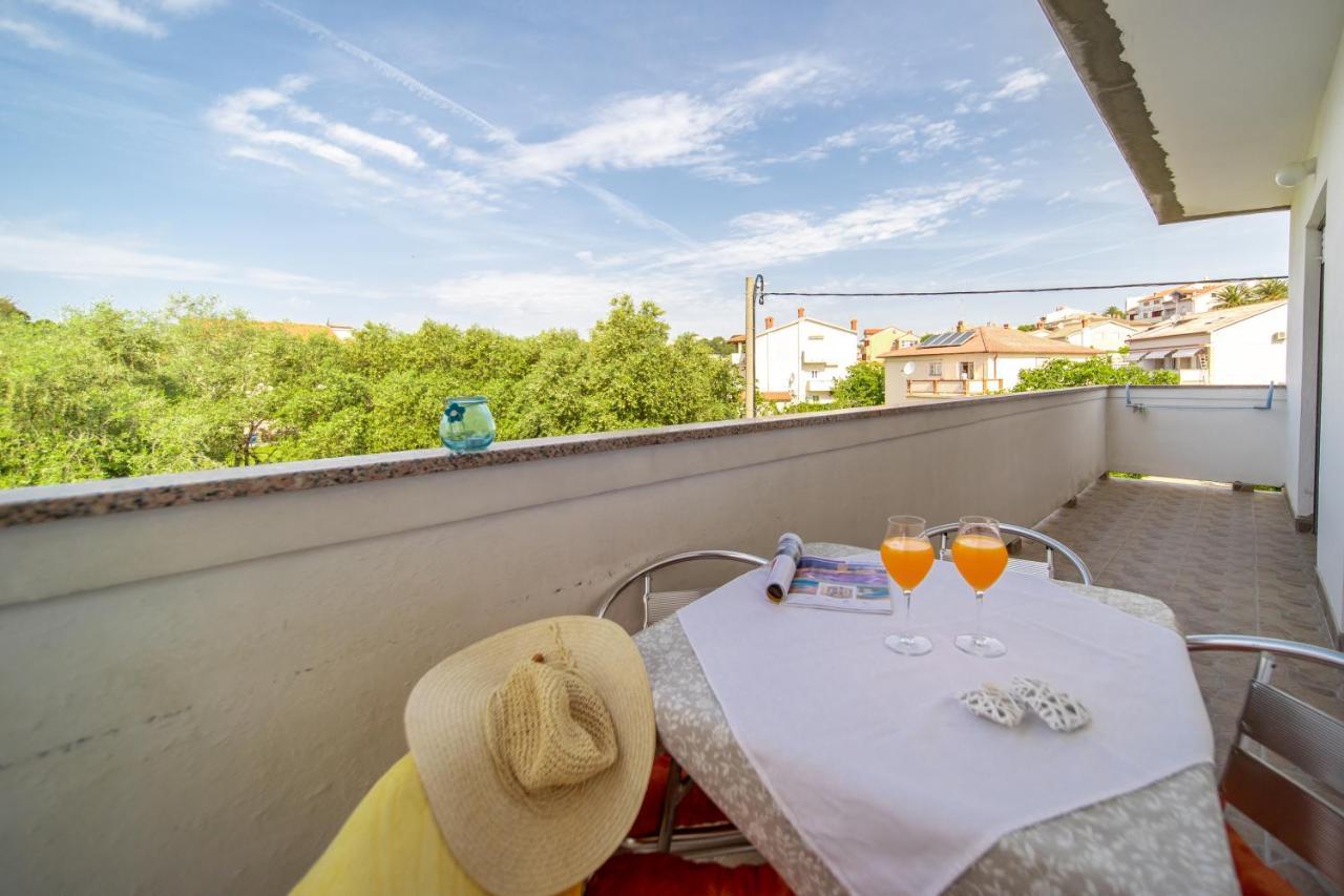 Apartmani Centar Palit Buitenkant foto