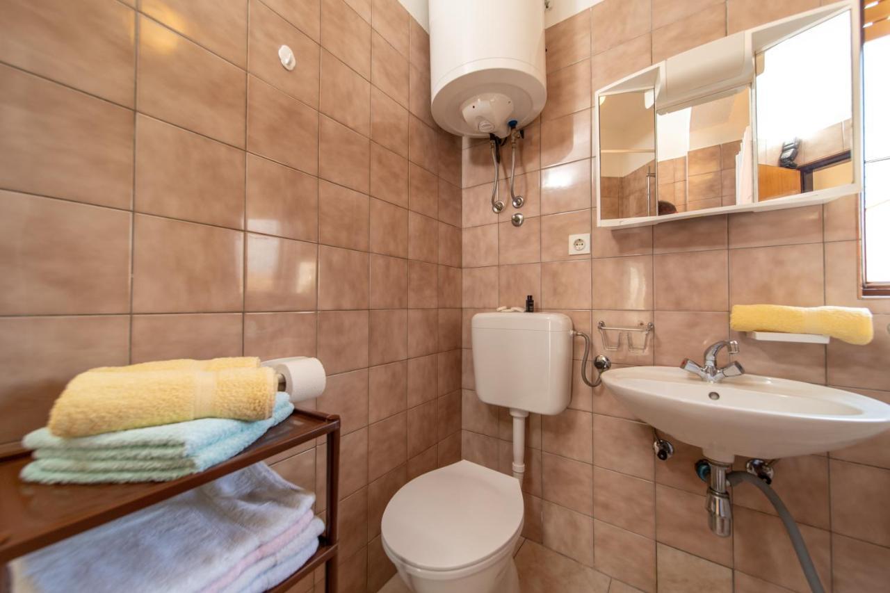 Apartmani Centar Palit Buitenkant foto